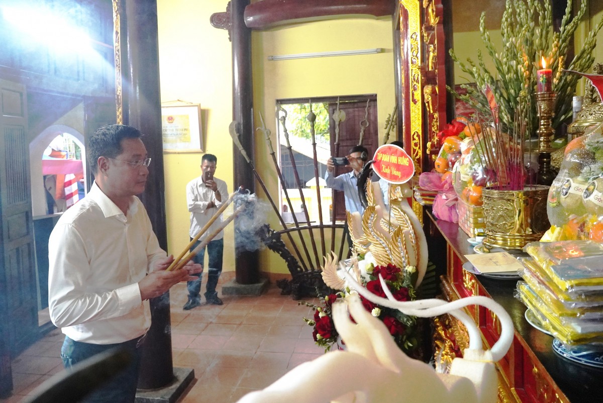 Tổ chức giỗ lần thứ 325 ngày mất Đức ông Lễ Thành Hầu Nguyễn Hữu Cảnh