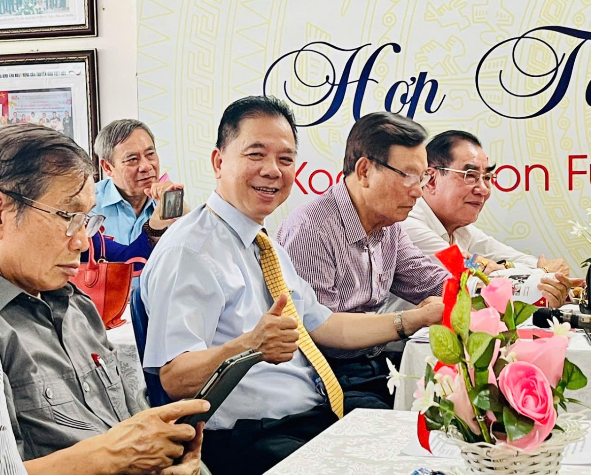 Trung tâm truyền hình Việt- Đức gặp mặt- giao lưu kỷ niệm 100 năm ngày báo chí cách mạng Việt Nam Trung tâm truyền hình Việt- Đức gặp mặt- giao lưu kỷ niệm 100 năm ngày báo chí cách mạng Việt Nam