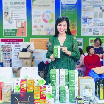 Gặp gỡ người đẹp có niềm đam mê hương vị trà ổi