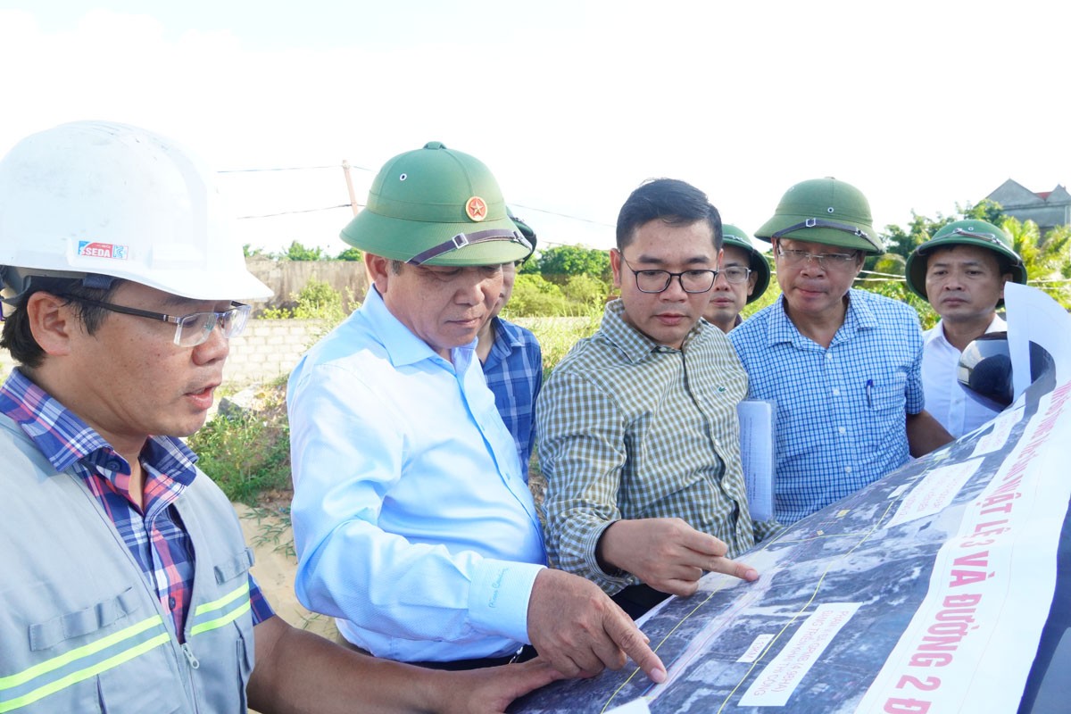 Đẩy nhanh tiến độ giải phóng mặt bằng Dự án đường ven biển và cầu Nhật Lệ 3