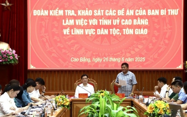Ban Chỉ đạo tổng kết các đề án Trung ương làm việc với Tỉnh ủy Cao Bằng về lĩnh vực dân tộc, tôn giáo