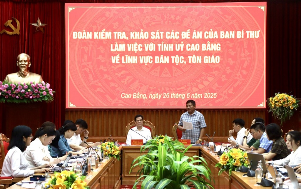 Ban Chỉ đạo tổng kết các đề án Trung ương làm việc với Tỉnh ủy Cao Bằng về lĩnh vực dân tộc, tôn giáo