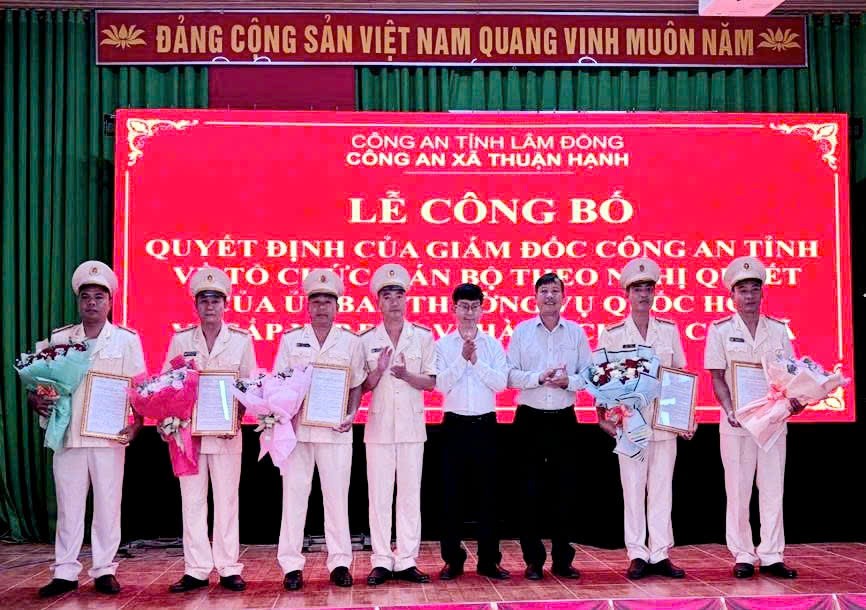 Công an tỉnh Lâm Đồng công bố quyết định về công tác cán bộ tại xã Thuận Hạnh