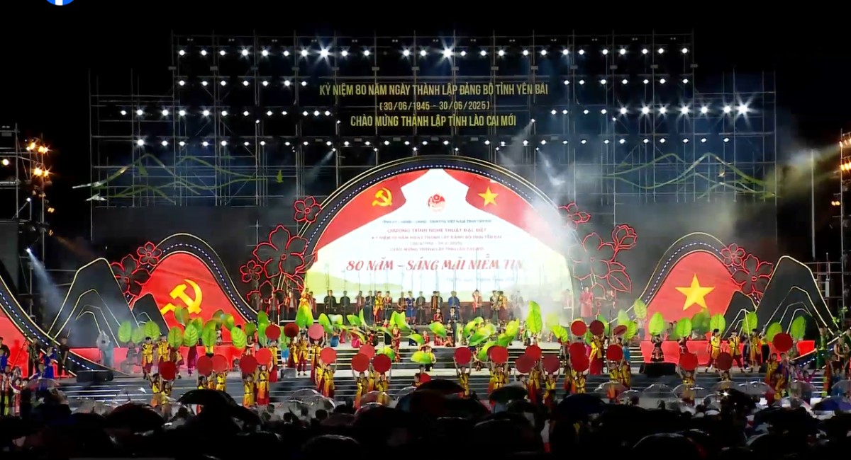 Yên Bái tổ chức chương trình nghệ thuật chào mừng thành lập tỉnh Lào Cai mới