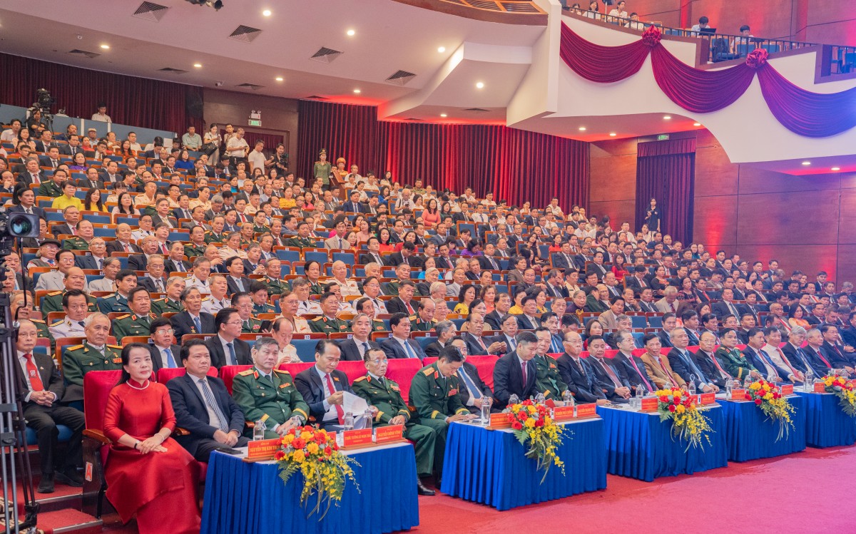Đà Nẵng long trọng công bố các nghị quyết, quyết định về sáp nhập đơn vị hành chính