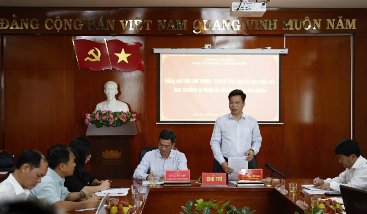 Phó Bí thư Tỉnh ủy Lâm Đồng kiểm tra công tác vận hành bộ máy chính quyền phường Đông Gia Nghĩa