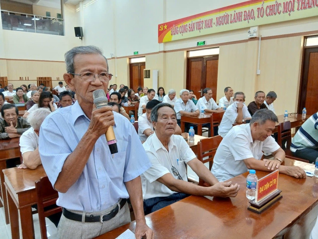 Chủ tịch Trung ương Hội Nông dân Việt Nam tiếp xúc cử tri tại An Giang