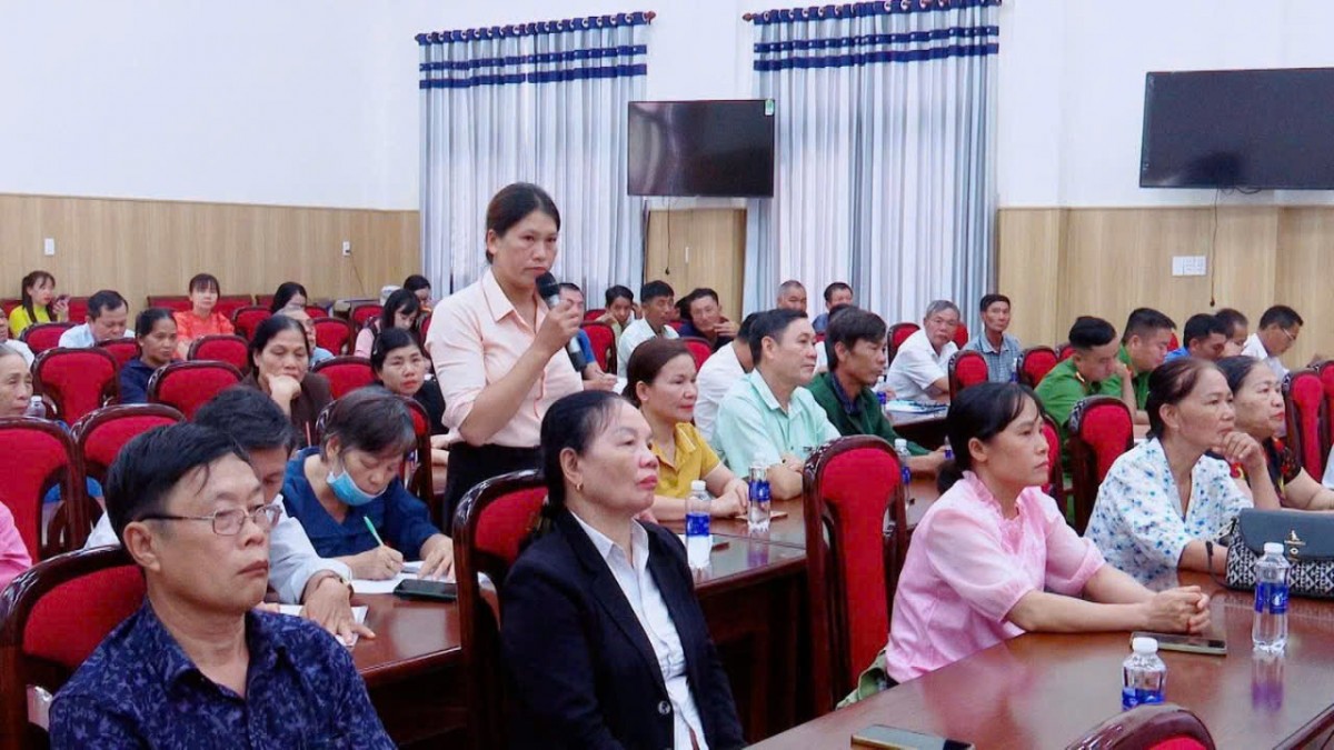 Đoàn Đại biểu Quốc hội tỉnh Lâm Đồng tiếp xúc cử tri tại phường Nam Gia Nghĩa