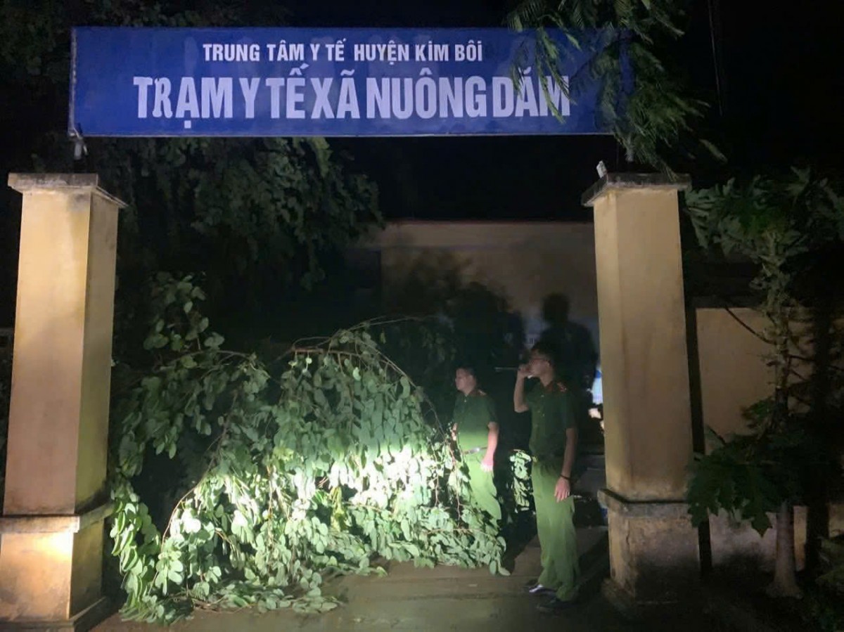 Phú Thọ: Ảnh hưởng mưa bão làm hư hỏng, tốc mái hơn 300 nhà dân