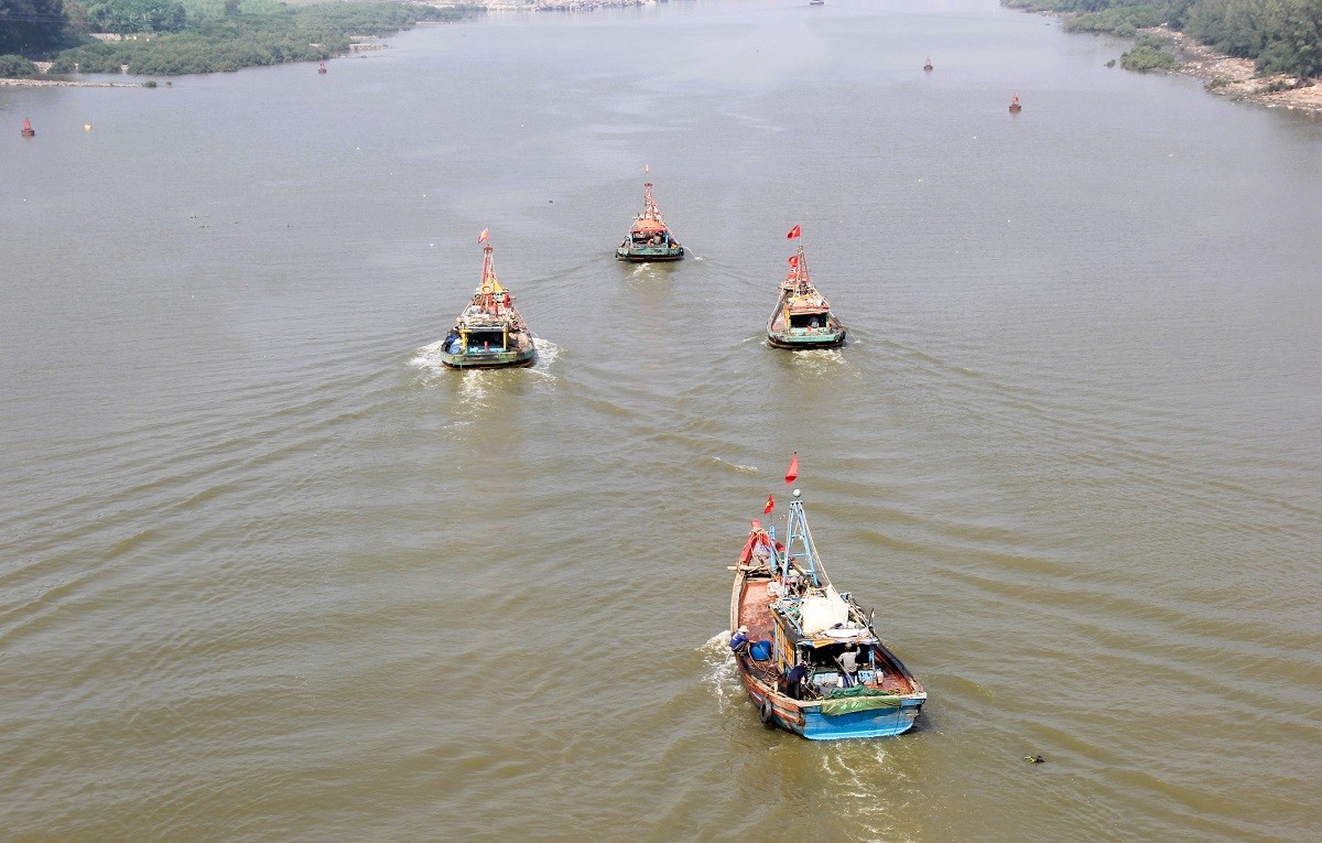 Nghệ An ban hành lệnh cấm biển, thực hiện phương án "4 tại chỗ, 3 sẵn sàng"