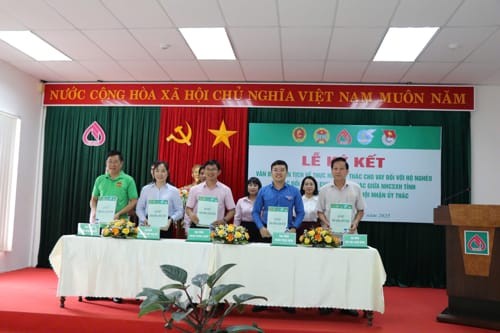 Tăng cường phối hợp để hỗ trợ người nghèo và các đối tượng chính sách