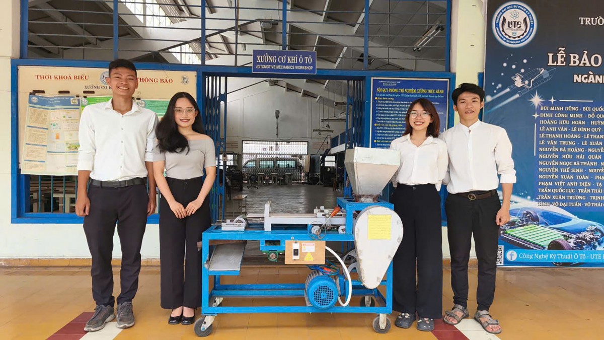 Máy tách vỏ hạt sen tươi: Đổi mới công nghệ từ nhu cầu thực tiễn