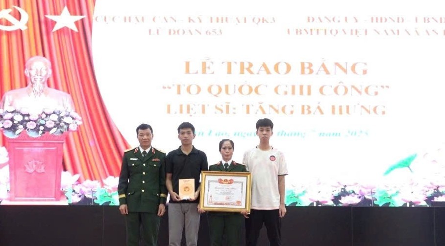 Hải Phòng: Trao Bằng “Tổ quốc ghi công” cho gia đình liệt sĩ Tăng Bá Hưng