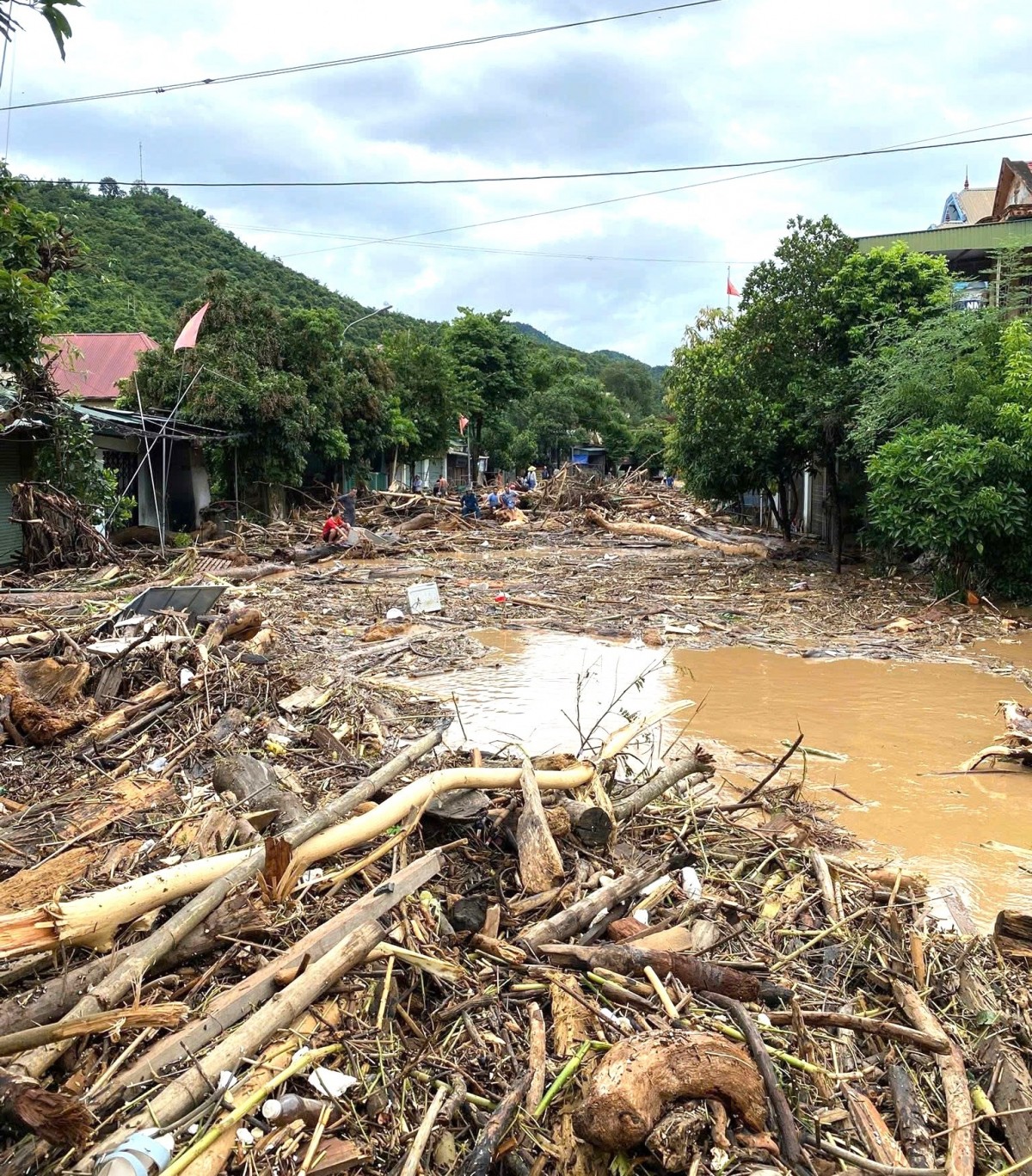 “Nước mắt Cửa Rào” sau cơn lũ dữ