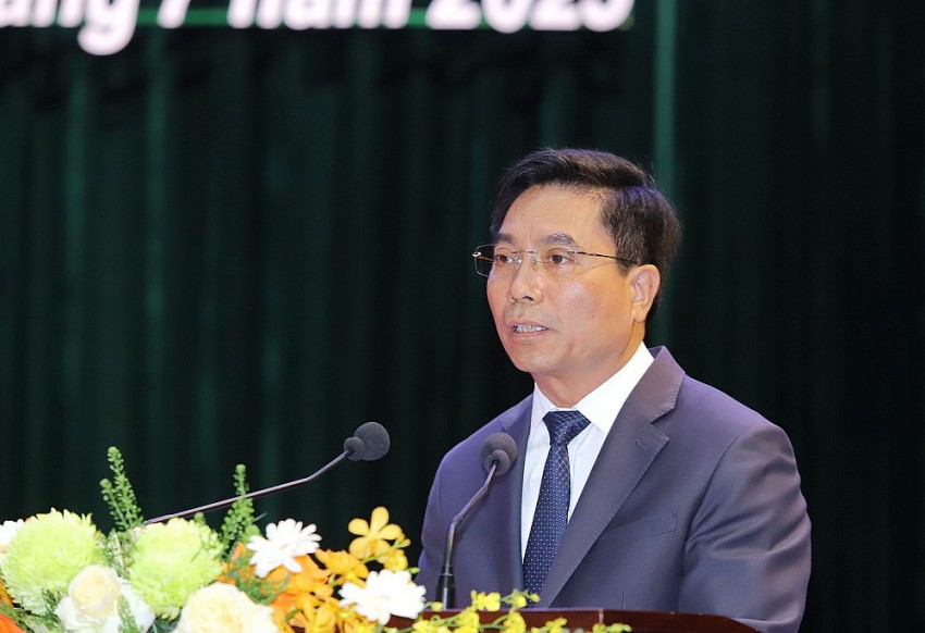Đồng chí Nguyễn Doãn Anh - Bí thư tỉnh ủy Thanh Hóa phát biểu tại lễ kỷ niệm 95 năm thành lập Đảng bộ tỉnh Thanh Hóa.