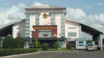 Đẩy mạnh phát triển thương mại biên giới, xuất khẩu hàng hóa sang Campuchia