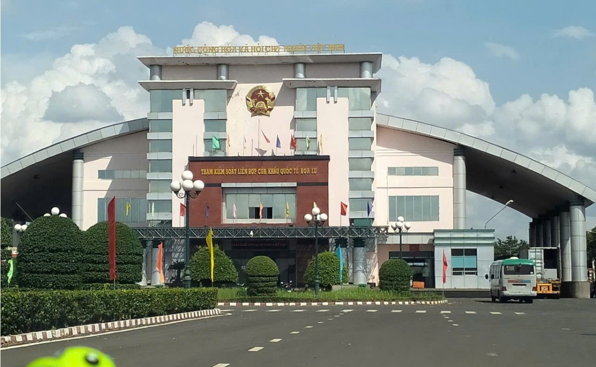 Đẩy mạnh phát triển thương mại biên giới, xuất khẩu hàng hóa sang Campuchia