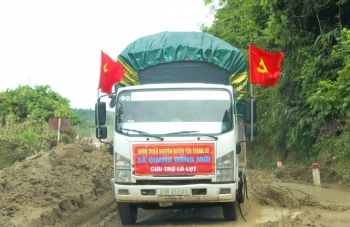 Triệu trái tim hướng về đồng bào vùng lũ xứ Nghệ