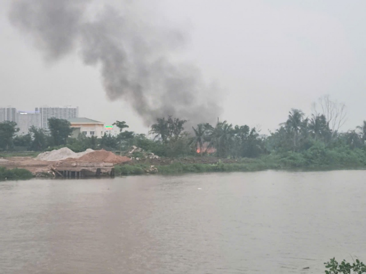 Đốt rác - Hiểm họa ô nhiễm môi trường nghiêm trọng hệ sinh thái, vật nuôi, cây trồng