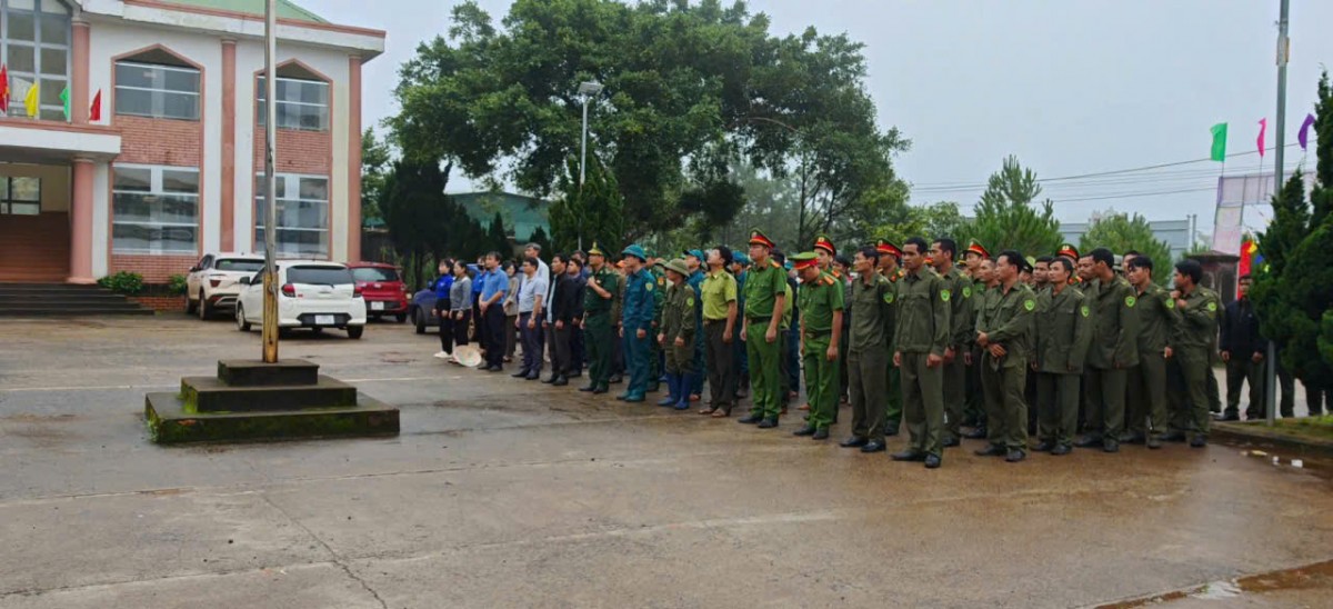 Lâm Đồng: Xã Quảng Trực trồng cây xanh chào mừng thành công Đại hội Đại biểu Đảng bộ xã