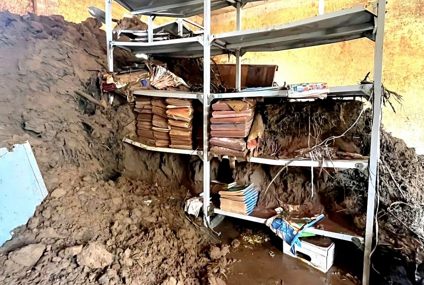 Ngành Giáo dục Nghệ An chủ động phương án hỗ trợ các thầy cô giáo, điểm trường bị thiệt hại do lũ