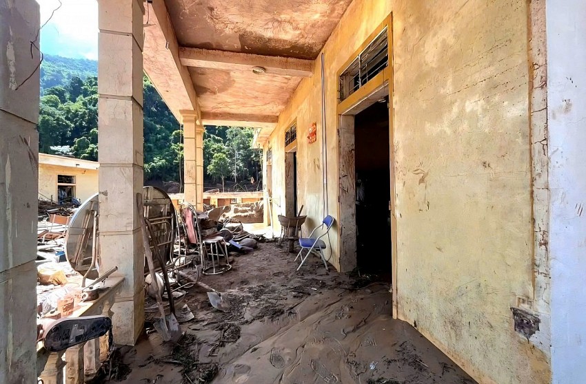 Ngành Giáo dục Nghệ An chủ động phương án hỗ trợ các thầy cô giáo, điểm trường bị thiệt hại do lũ
