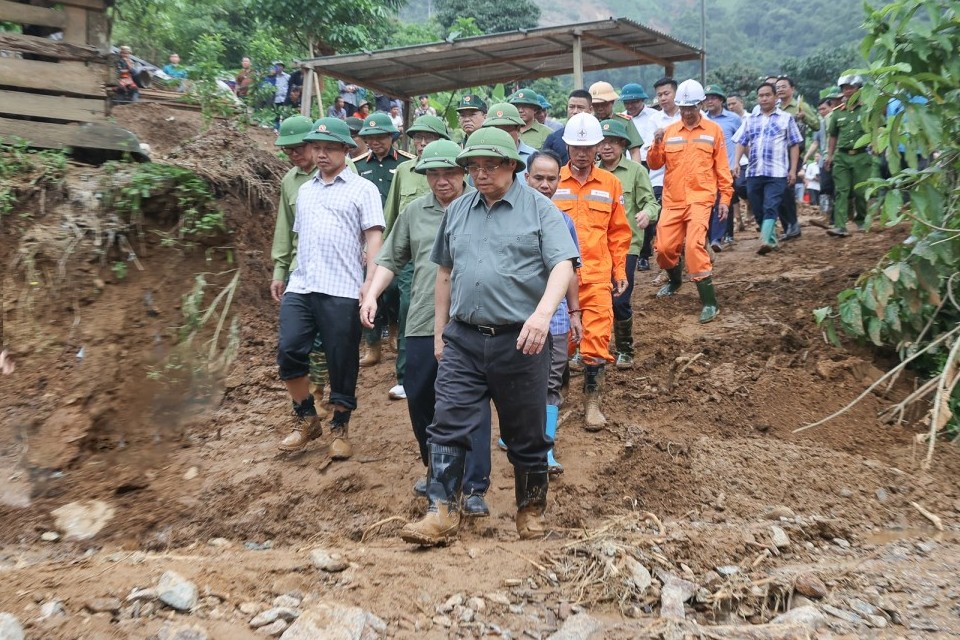Chậm nhất tháng 9 phải bố trí đất, xây dựng lại nhà ở cho các hộ bị mất nhà do thiên tai