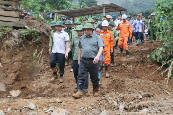 Chậm nhất tháng 9 phải bố trí đất, xây dựng lại nhà ở cho các hộ bị mất nhà do thiên tai