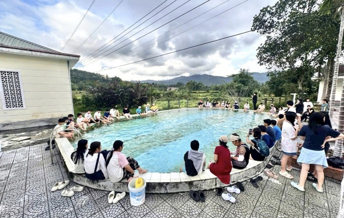 Huế: Khát vọng bảo tồn văn hóa bản địa và khơi dậy tiềm năng du lịch sinh thái - cộng đồng