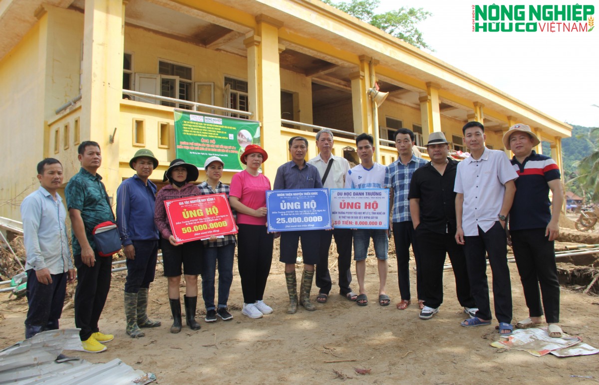 Ngược dòng Nậm Nơn, mang yêu thương đến điểm trường bị lũ tàn phá