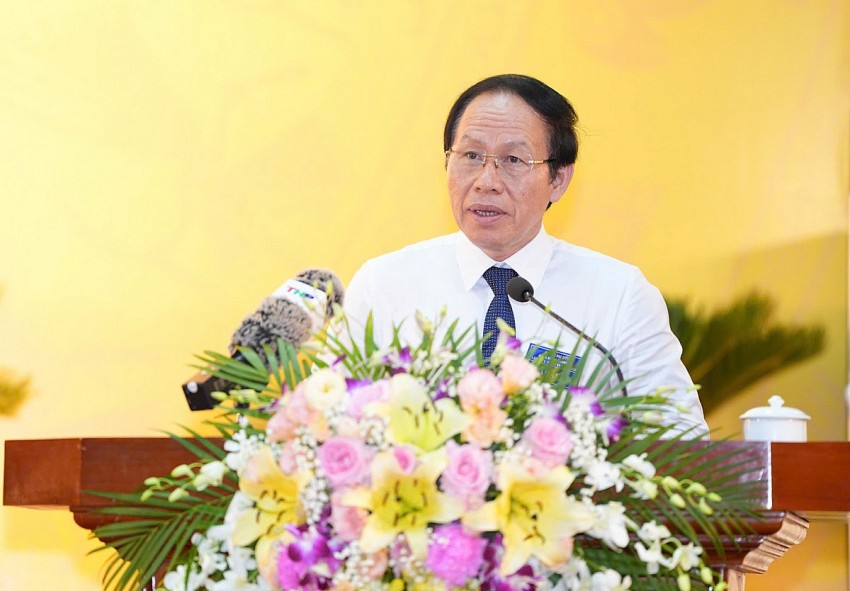 Bí thư Thành ủy ông Lê Tiến Châu phát biểu tại hội nghị