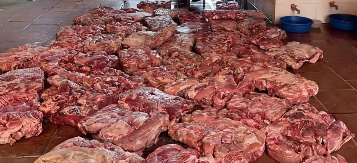 Bắc Ninh phát hiện 2 cơ sở kinh doanh thực phẩm bẩn, chuẩn bị tuồn ra thị trường