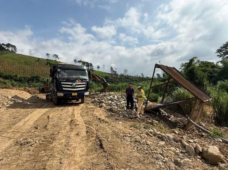Kiểm tra, xử lý việc khai thác khoáng sản giáp ranh giữa tỉnh Đắk Lắk và Lâm Đồng