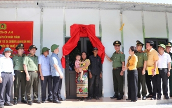 Phát động chương trình xây mới 500 căn nhà cho người dân vùng lũ Nghệ An