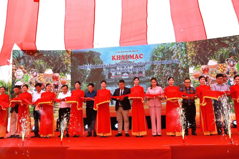 Hưng Yên khai mạc phiên chợ nhãn lồng - nông sản tiêu biểu