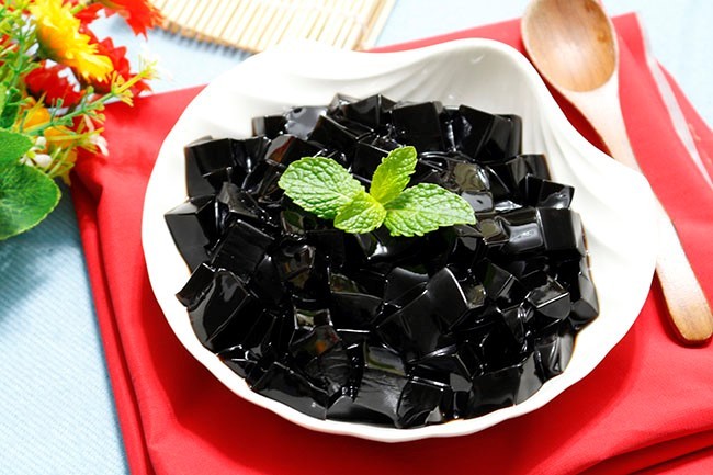 Thạch đen Cao Bằng – cây dại thành đặc sản, món quà của núi rừng