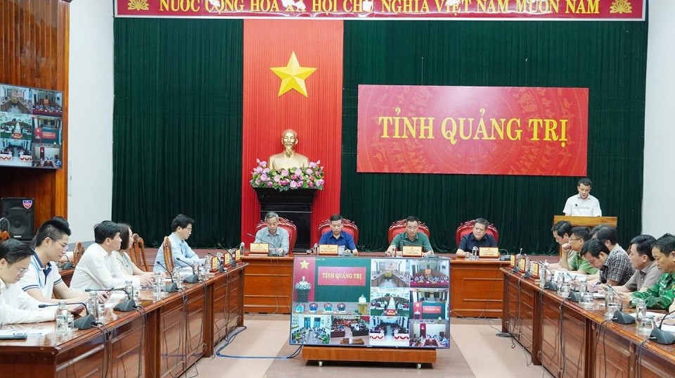 Tỉnh Quảng Trị họp khẩn trong đêm ứng phó với bão số 5 (AJIKI)