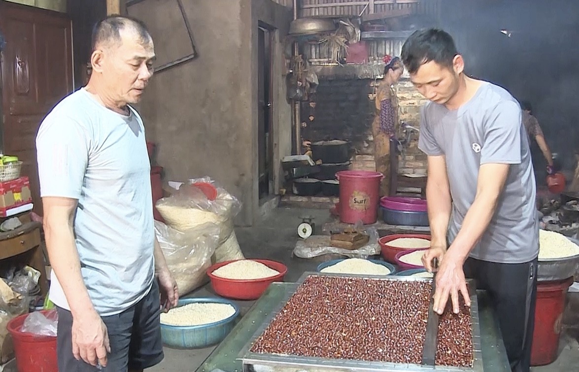 Giữ hồn quê trong vị bánh khẩu sli