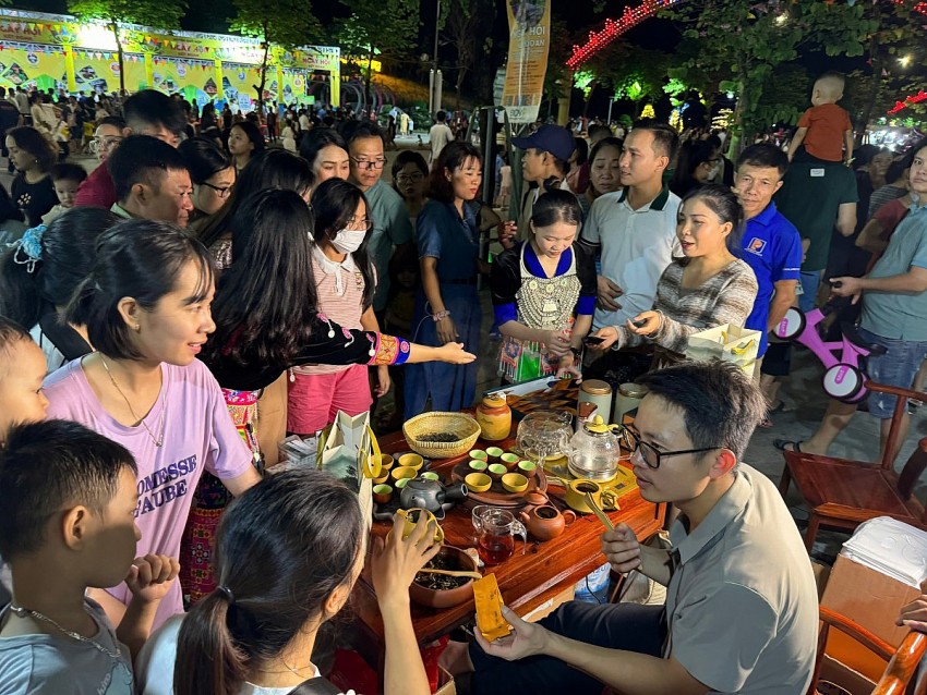 Bài 2: Chè sạch, giá cao “tấm vé vàng” vào thị trường xuất khẩu
