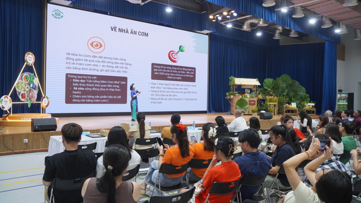 Về nhà ăn cơm - dưỡng lành từ gốc: Xây dựng nền tảng sức khỏe bền vững