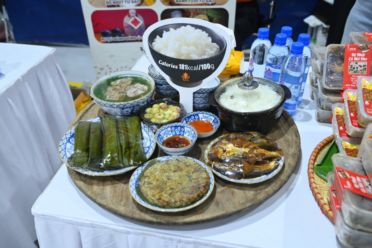 Về nhà ăn cơm - dưỡng lành từ gốc: Xây dựng nền tảng sức khỏe bền vững