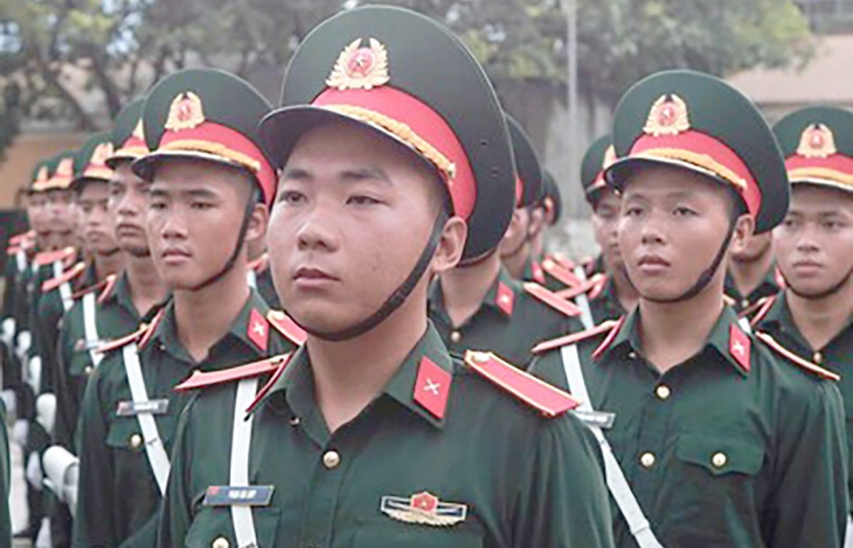 Chiến sĩ trẻ nén nỗi đau mất cha, quyết tâm hoàn thành nhiệm vụ diễu binh, diễu hành