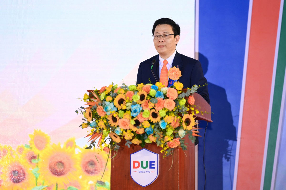 Đại học Kinh tế - Đại học Đà Nẵng: 50 năm đào tạo nhân lực phụng sự cộng đồng xã hội