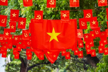 Hà Nội rợp cờ đỏ sao vàng, hân hoan đón Tết Độc lập 2/9