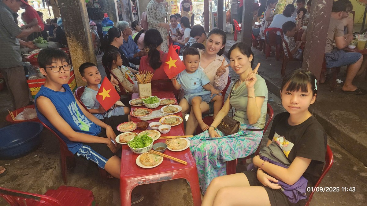 Bánh xèo cá kình làng Chuồn, “nốt nhạc” mộc trong bản giao hưởng ẩm thực xứ Huế