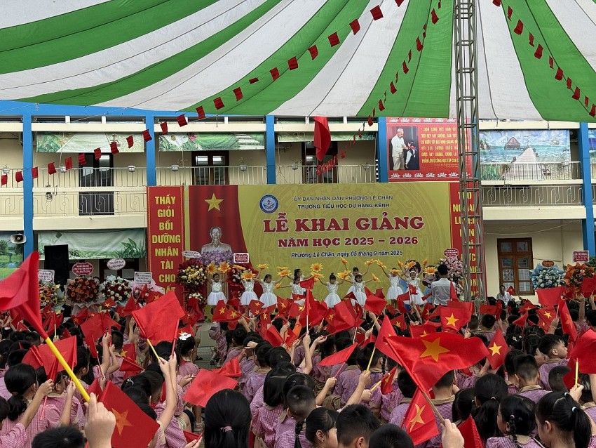Ngày hội khai giảng tại trường tiểu học Dư Hàng Kênh năm học 2025-2026