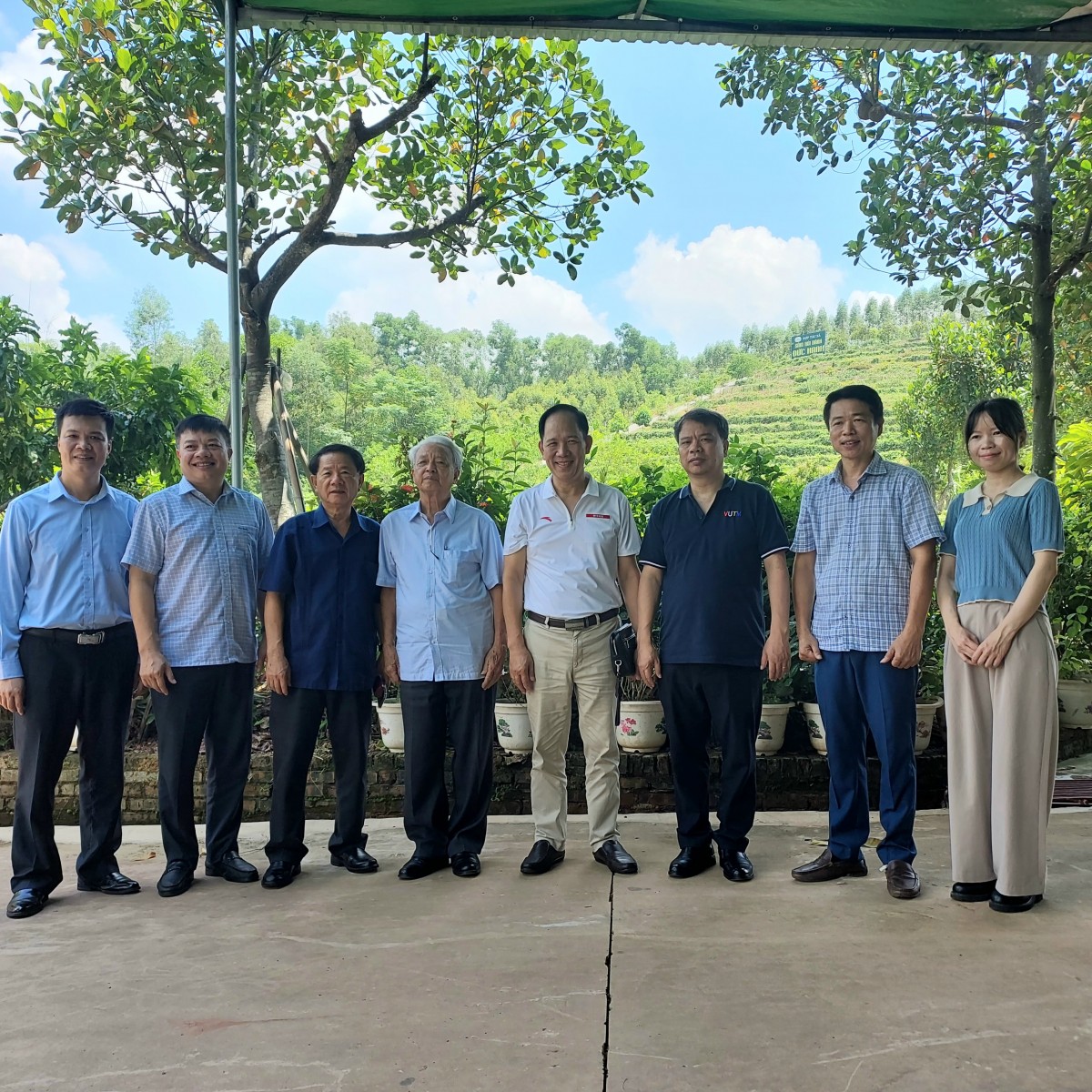 GS.TS Dương Xuân Ngọc người luôn say mê nghiên cứu khoa học