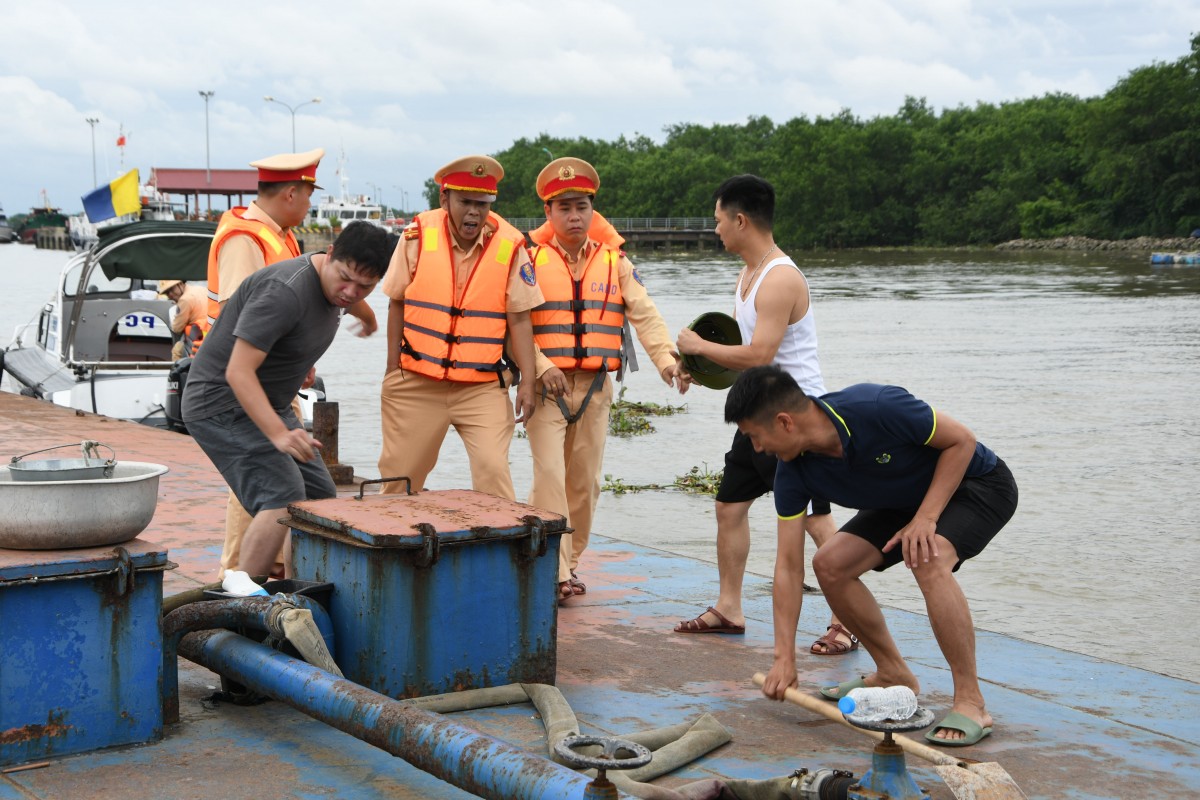 Ban hành quy định về tuần tra, kiểm soát và xử lý vi phạm hành chính của Cảnh sát đường thủy