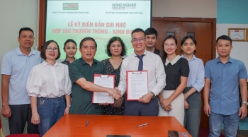 Lễ ký hợp tác giữa Tạp chí Hữu cơ Việt Nam với Công ty Cổ phần Sumagrow Biotech Việt Nam