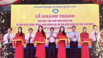Cao Bằng: Gắn biển Công trình Nhà máy sản xuất men Quân Tám